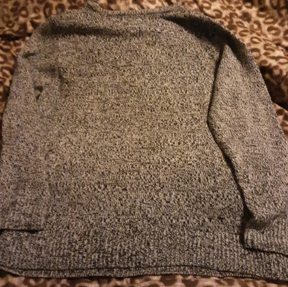 Christmas Penguin Sequin Holiday Kohls Croft and Barrow Sweater Woman's XL - Picture 5 of 5